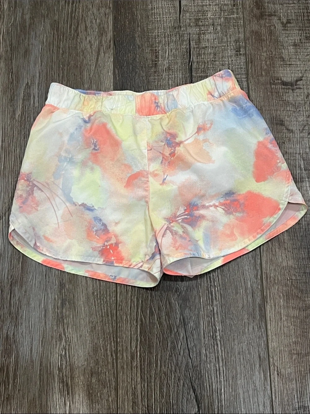 Girls Old Navy Go-Dry Cool Active Shorts.  XL (14-16) Like new. Inside liner